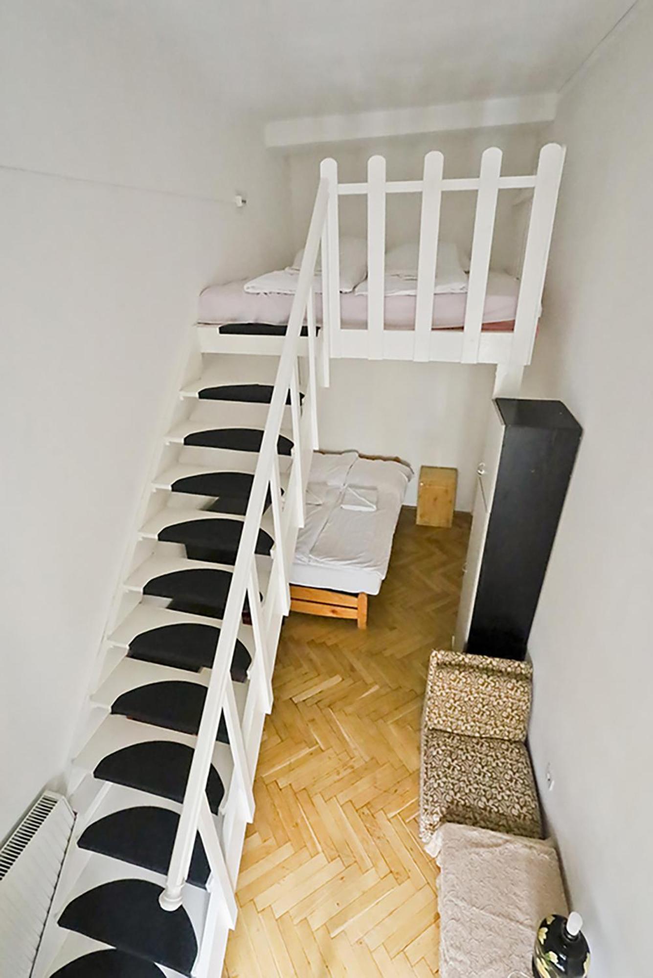 Centre Sunshine Bedroom Season 5 דירה *